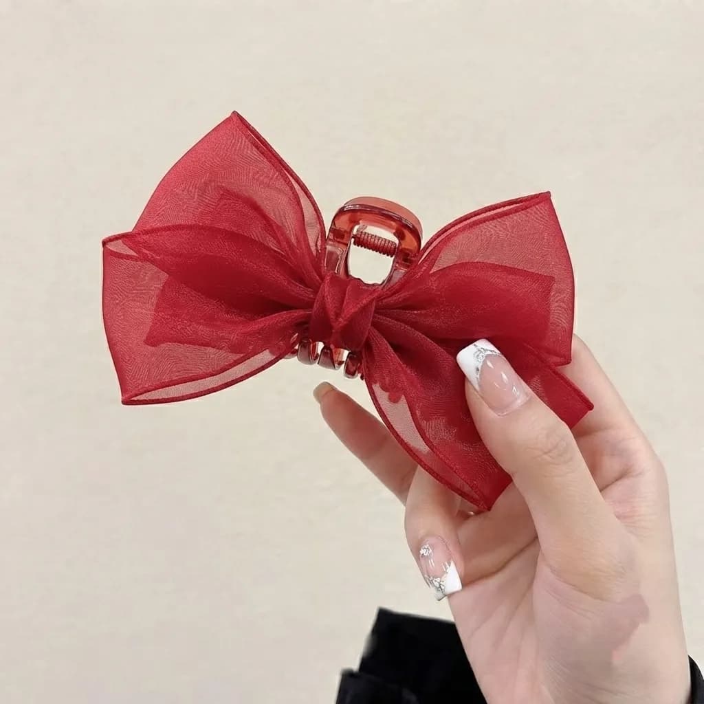 Bow clutcher — 2